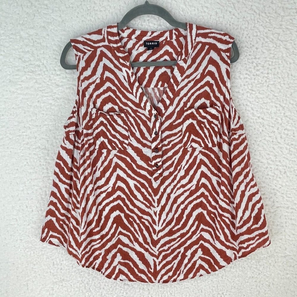 Torrid Brown Animal Print Harper Rayon Slub Pullover Shirt Womens Size Medium 00